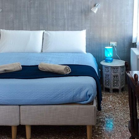 Appartamento Azzurro Two Bathrooms ヴェネツィア エクステリア 写真